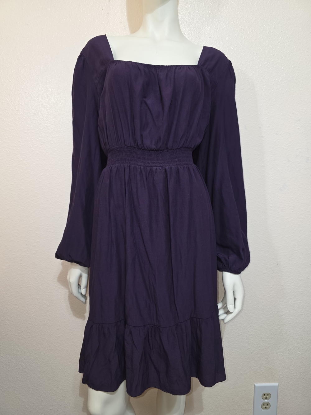 Square-Neck Long Sleeve Midi Dress in Deep Purple